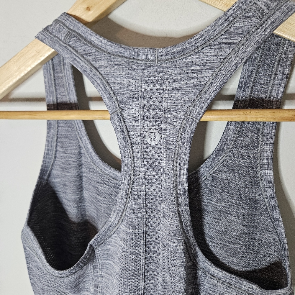 Lululemon Swiftly Tech Racerback Tank Grey Heather Women's 4 - Picture 5 of 6